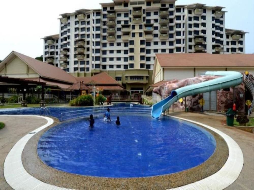Puteri Beach Resort 波德申 外观 照片